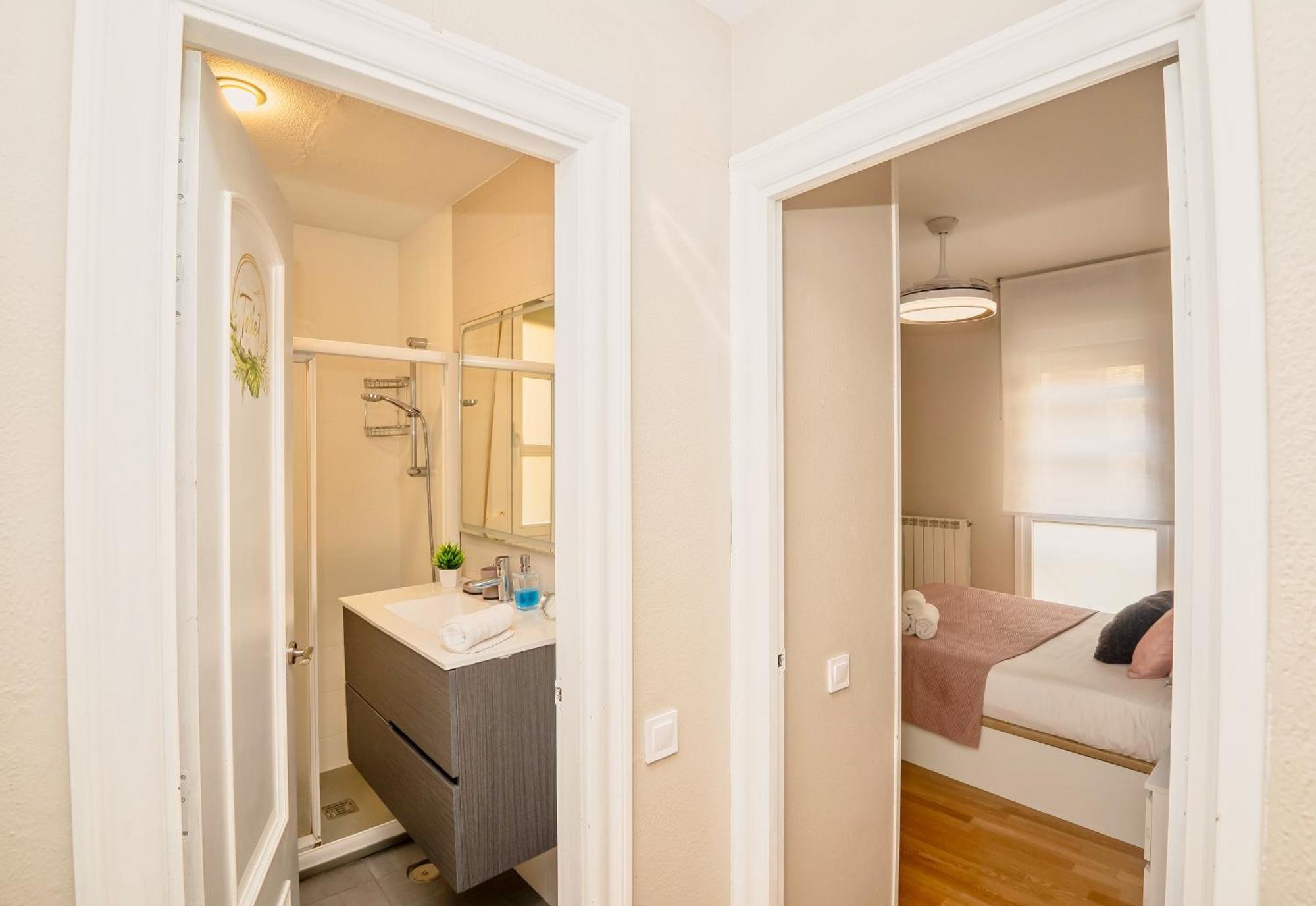 Santiago Tower Aire Ac Casco Antiguo By Apartamentos Logrono Bagian luar foto